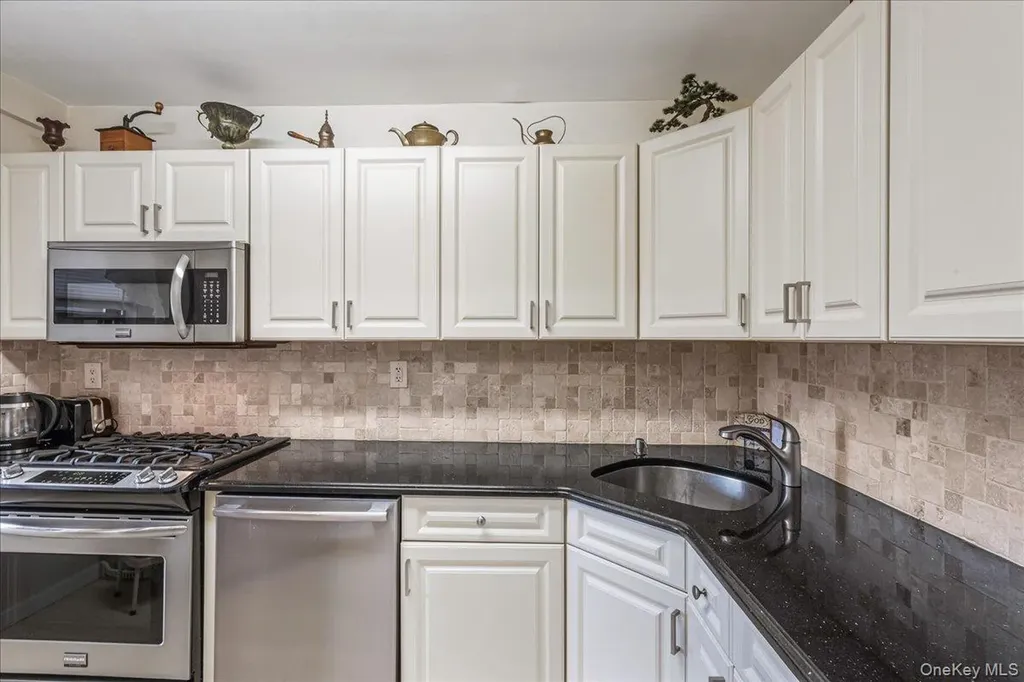 22055 46th Avenue Bayside NY 11361