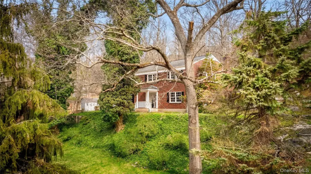 15 Stephenson Terrace Briarcliff Manor NY 10510