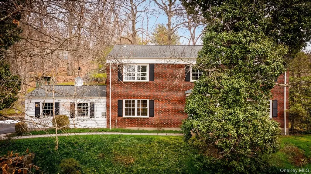 15 Stephenson Terrace Briarcliff Manor NY 10510