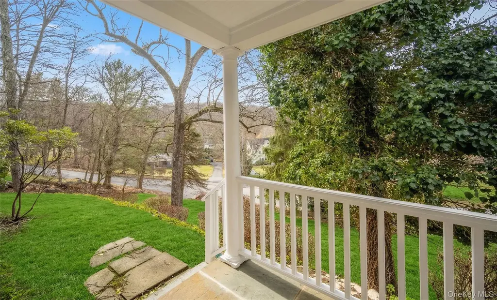 15 Stephenson Terrace Briarcliff Manor NY 10510