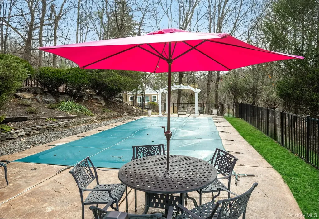15 Stephenson Terrace Briarcliff Manor NY 10510