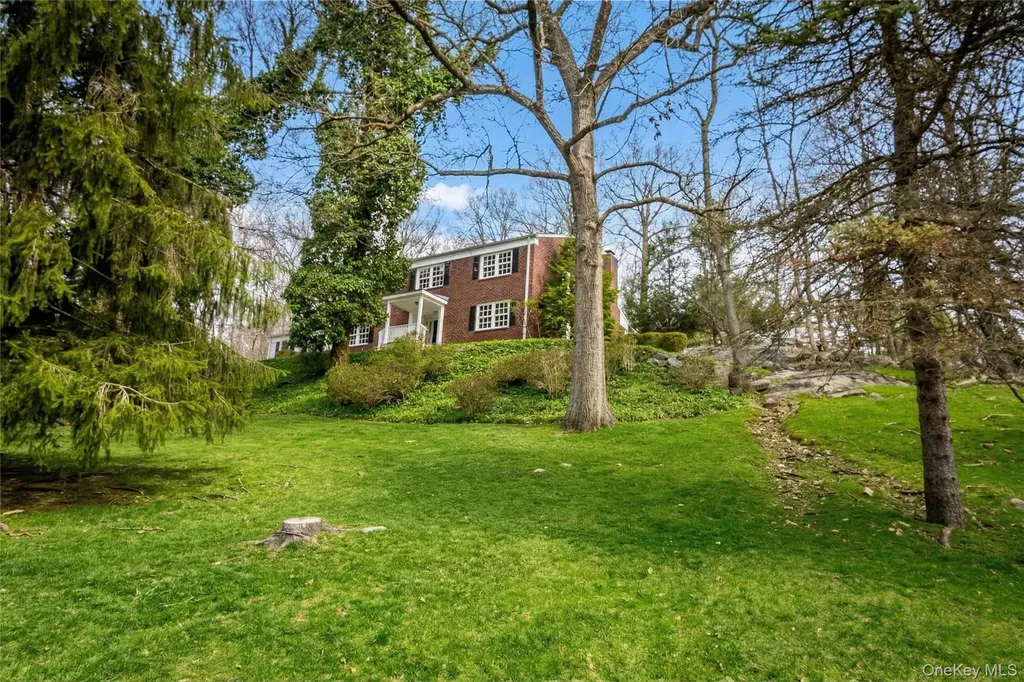 15 Stephenson Terrace Briarcliff Manor NY 10510