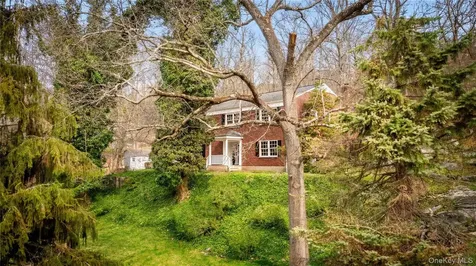 15 Stephenson Terrace Briarcliff Manor NY 10510