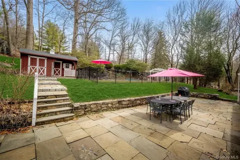15 Stephenson Terrace Briarcliff Manor NY 10510