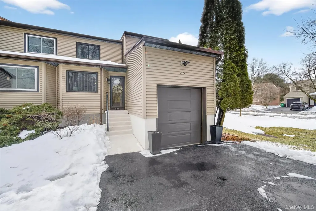 255 Sterling Place Highland NY 12528