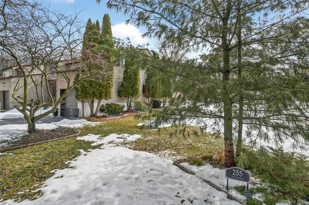 255 Sterling Place Highland NY 12528