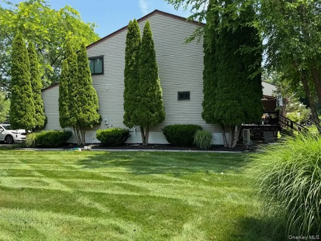 255 Sterling Place Highland NY 12528