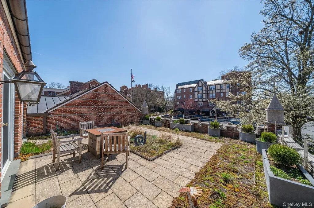 117 Pondfield Road Bronxville NY 10708