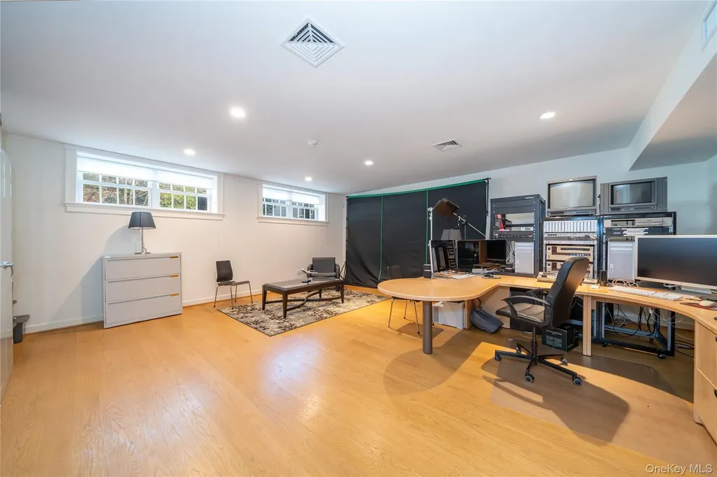 117 Pondfield Road Bronxville NY 10708