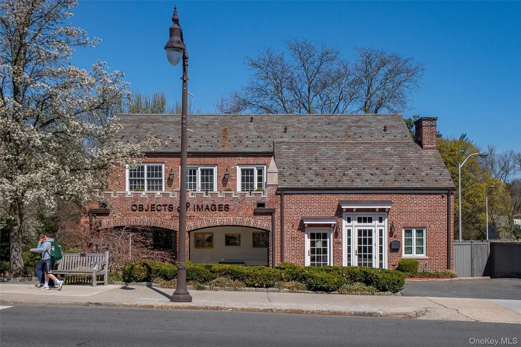 117 Pondfield Road Bronxville NY 10708