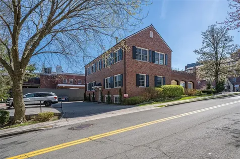 117 Pondfield Road Bronxville NY 10708