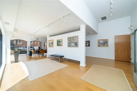 117 Pondfield Road Bronxville NY 10708