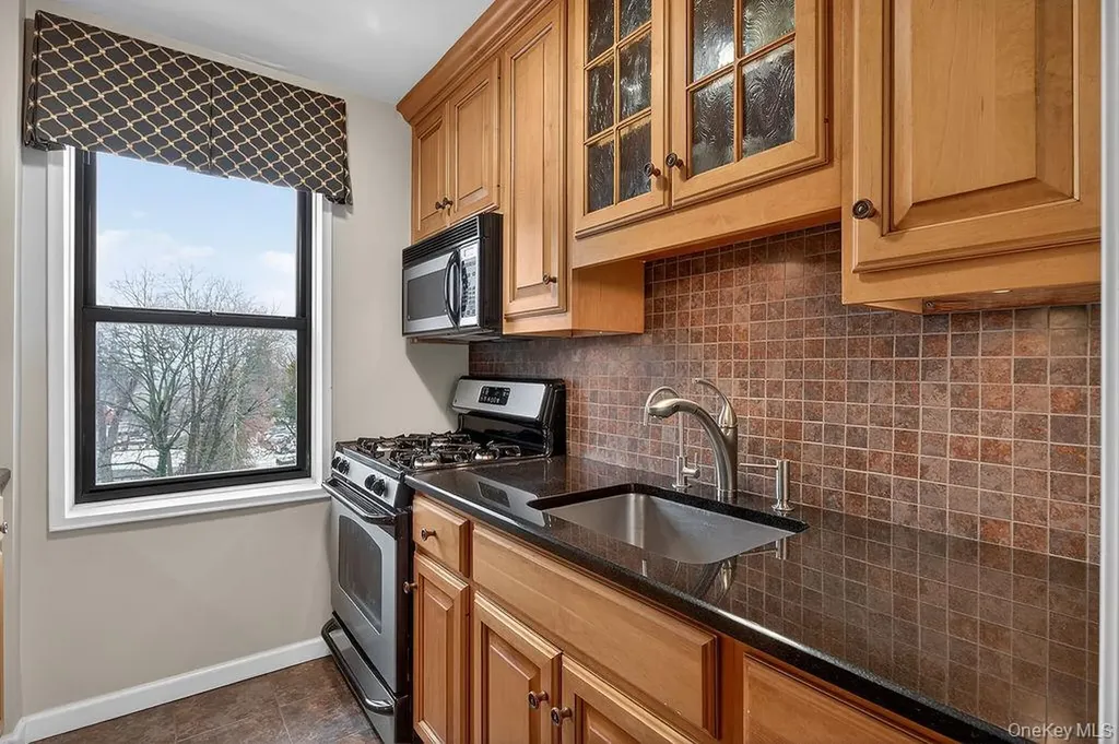485 E Lincoln Avenue Mount Vernon NY 10552