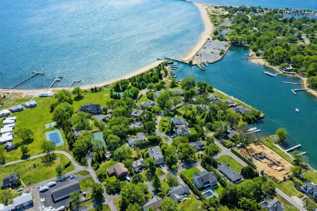 250 Osprey Nest Road Greenport NY 11944