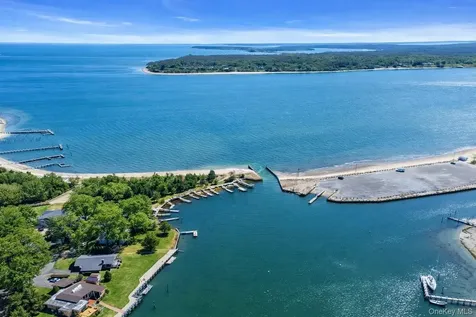 250 Osprey Nest Road Greenport NY 11944