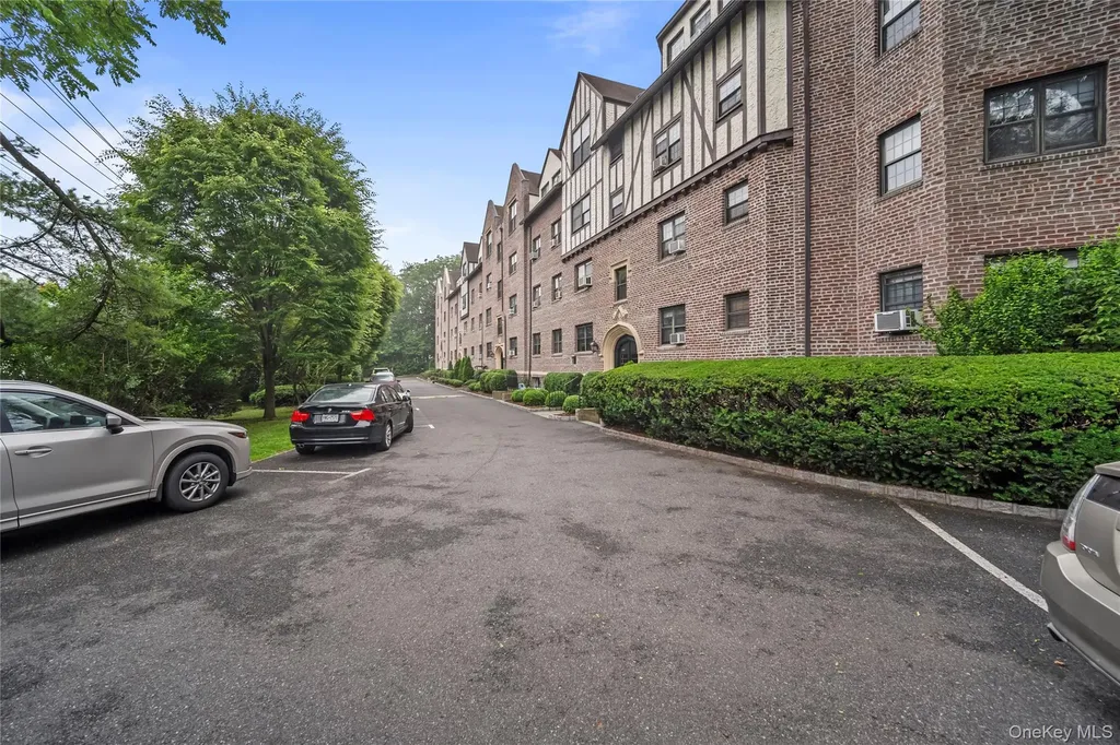1440 Boston Post Road Larchmont NY 10543