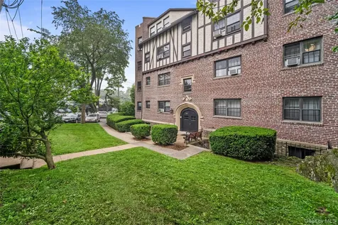 1440 Boston Post Road Larchmont NY 10543