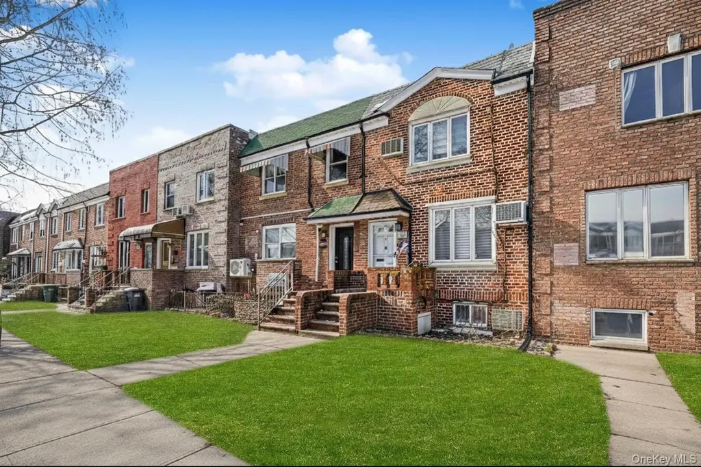 8886 16th Avenue Brooklyn NY 11214