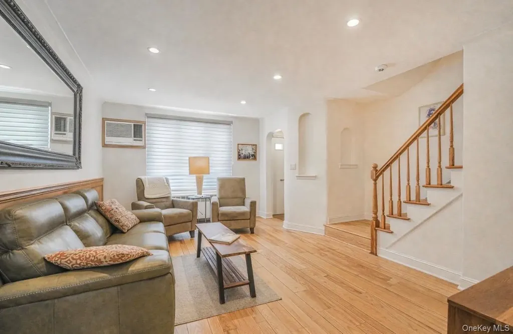 8886 16th Avenue Brooklyn NY 11214