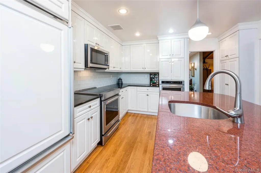160 Hampshire Road Bronxville NY 10708