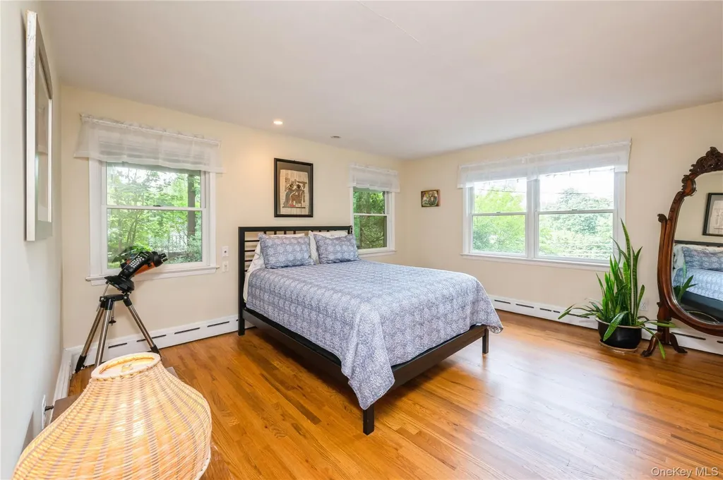 160 Hampshire Road Bronxville NY 10708