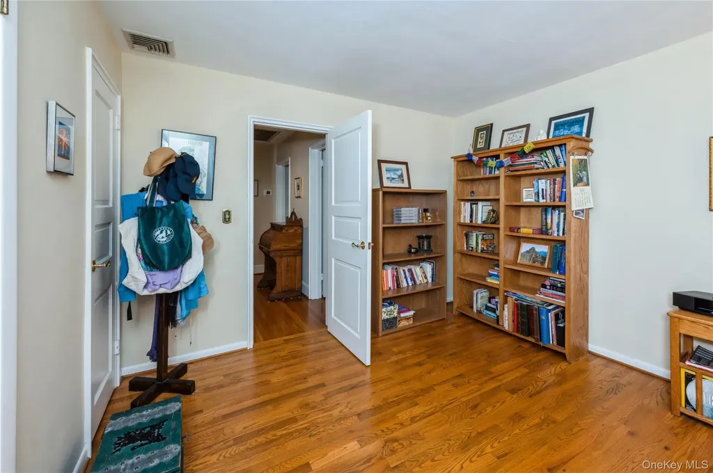 160 Hampshire Road Bronxville NY 10708