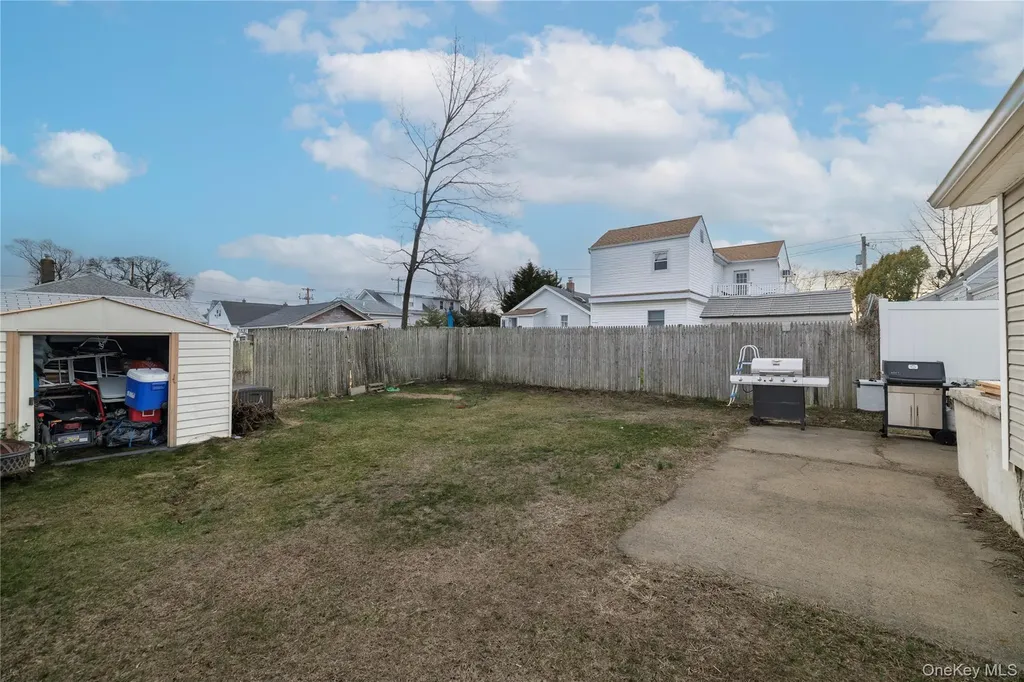 882 Ocean Street Baldwin Harbor NY 11510
