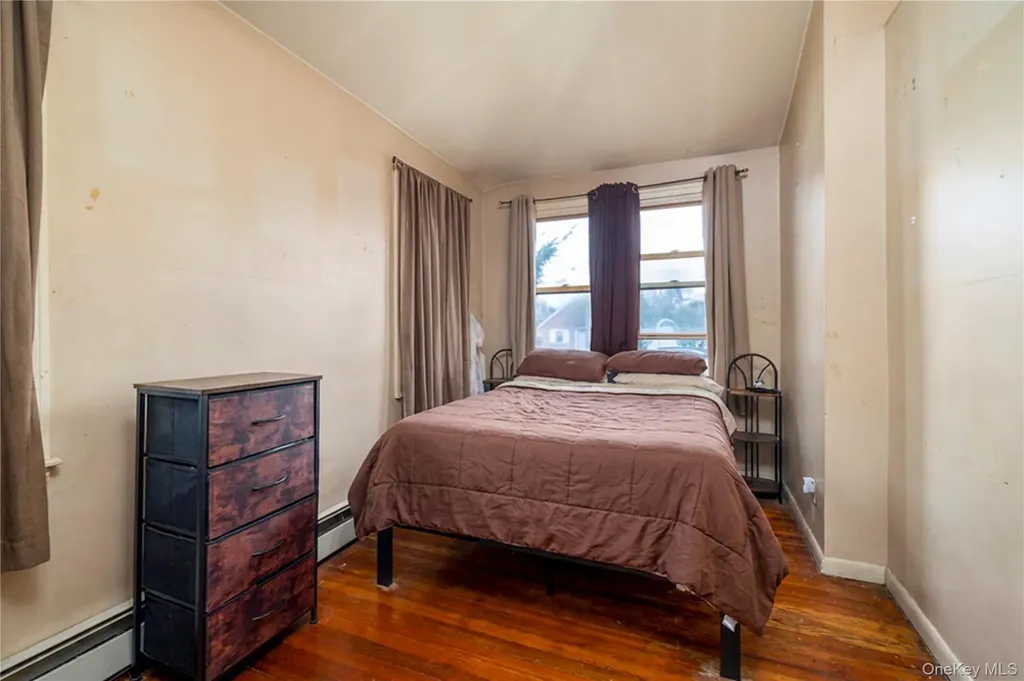 882 Ocean Street Baldwin Harbor NY 11510