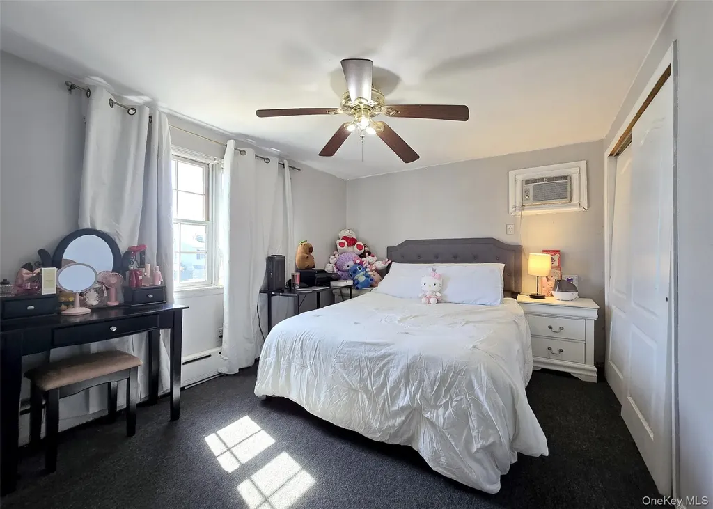 5 South Lane Levittown NY 11756