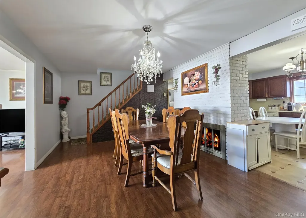 5 South Lane Levittown NY 11756