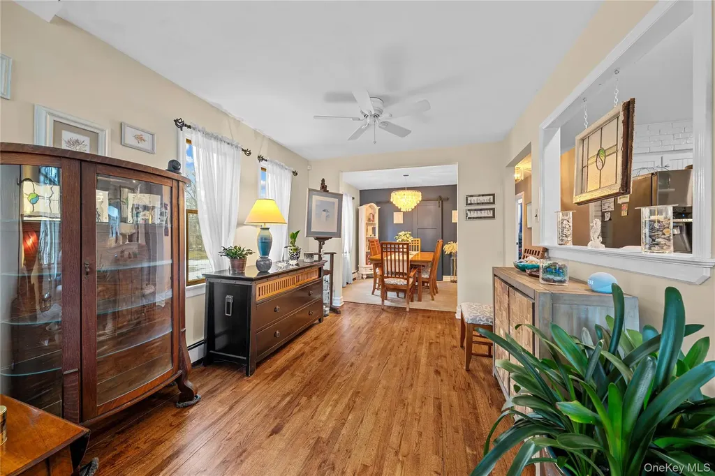 243 S Dunton Avenue East Patchogue NY 11772