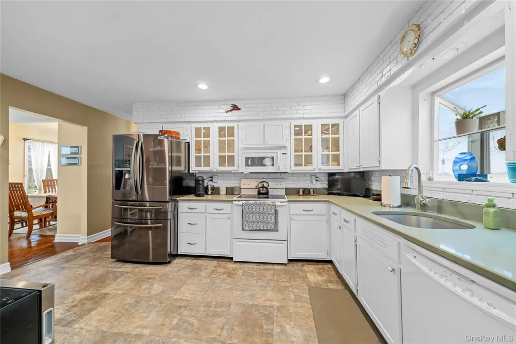 243 S Dunton Avenue East Patchogue NY 11772