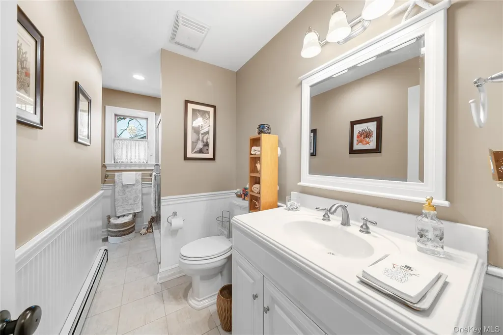 243 S Dunton Avenue East Patchogue NY 11772