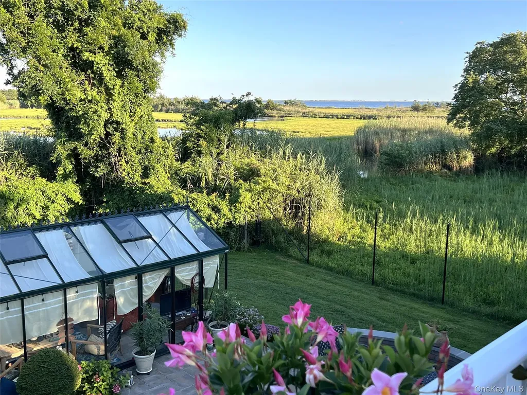 243 S Dunton Avenue East Patchogue NY 11772