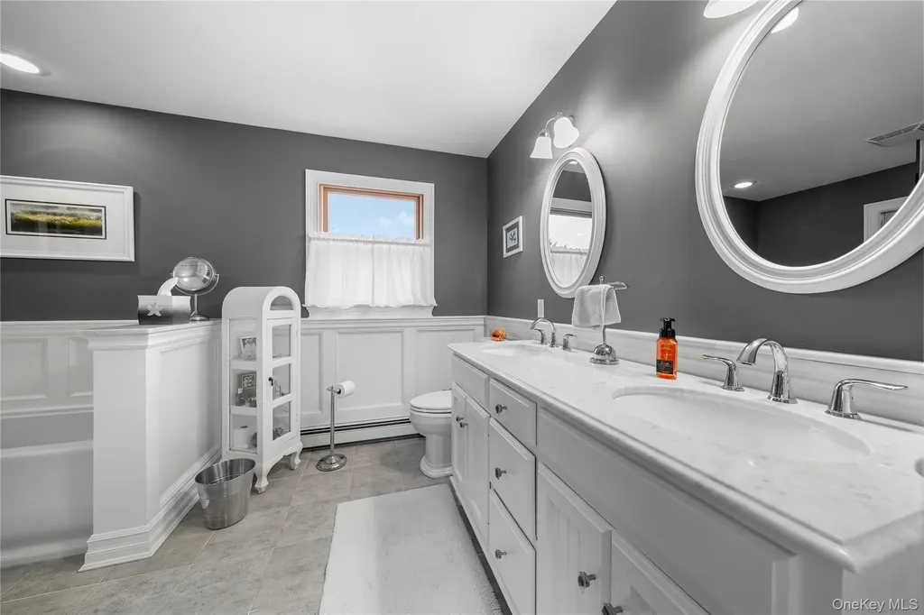 243 S Dunton Avenue East Patchogue NY 11772