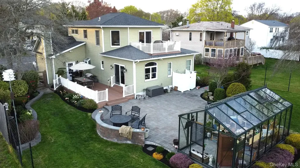 243 S Dunton Avenue East Patchogue NY 11772