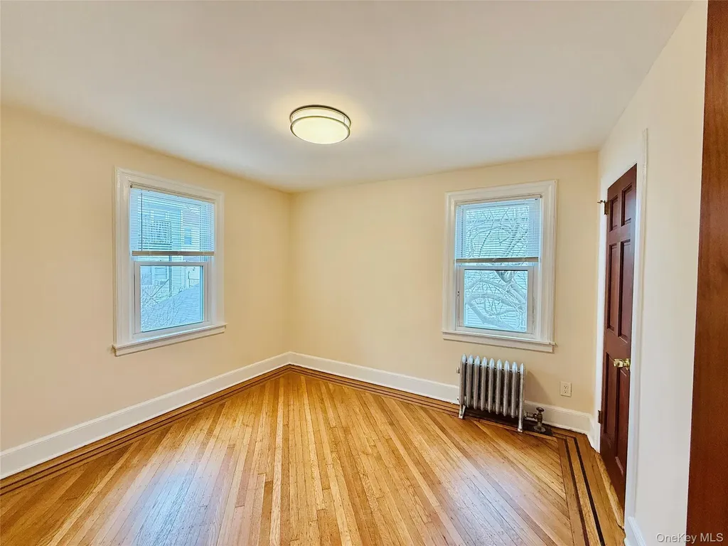 1813 Willow Lane Bronx NY 10461