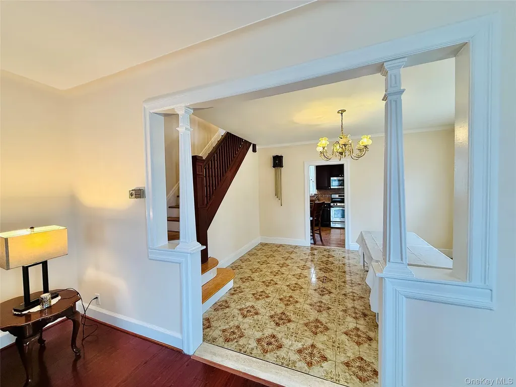1813 Willow Lane Bronx NY 10461