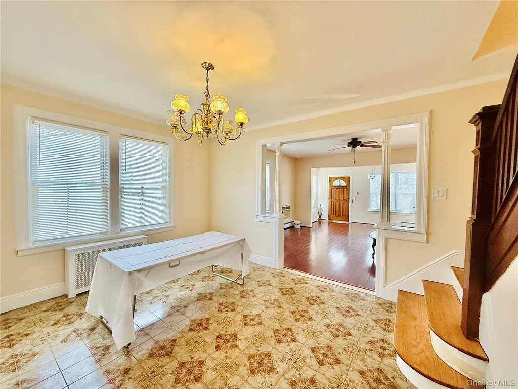 1813 Willow Lane Bronx NY 10461