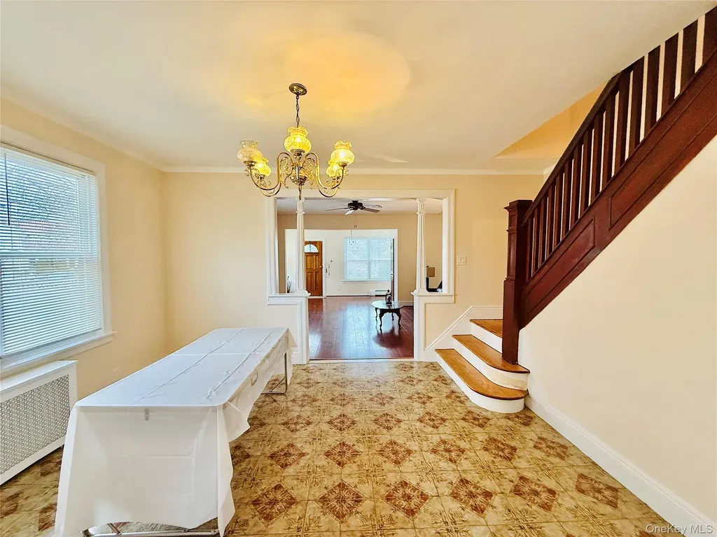 1813 Willow Lane Bronx NY 10461