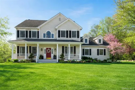 2 Bassett Court Baldwin Place NY 10505