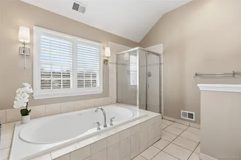 2 Bassett Court Baldwin Place NY 10505