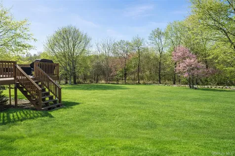 2 Bassett Court Baldwin Place NY 10505