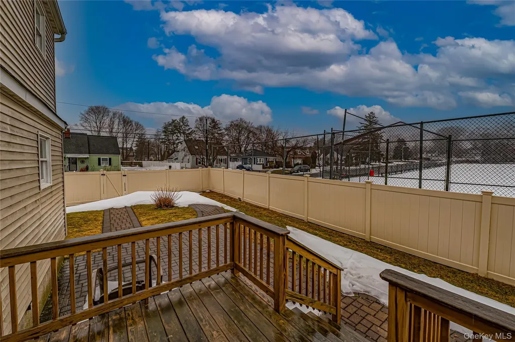 33 Maple Avenue Kings Park NY 11754