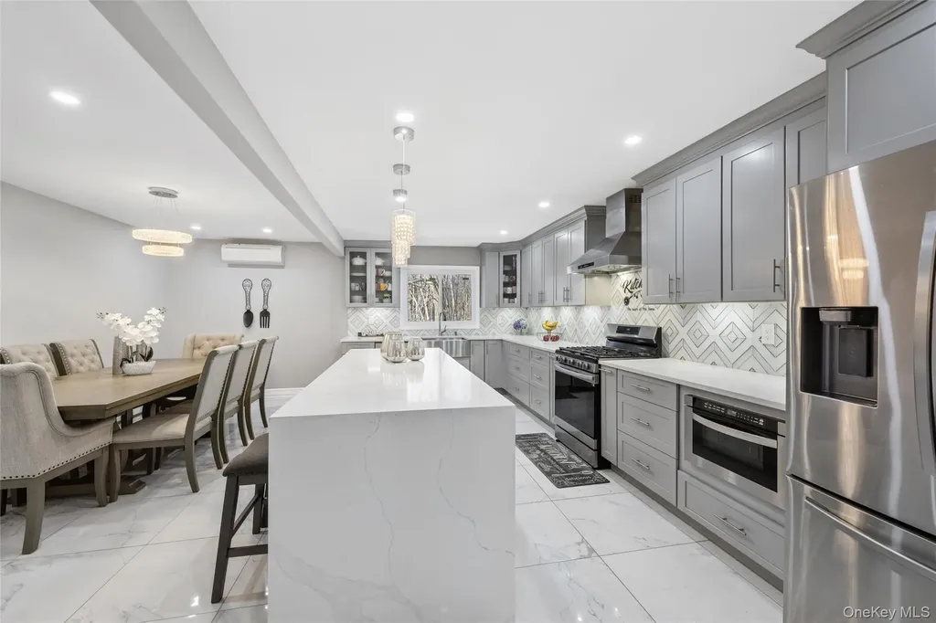 1061 Fordham Lane Woodmere NY 11598