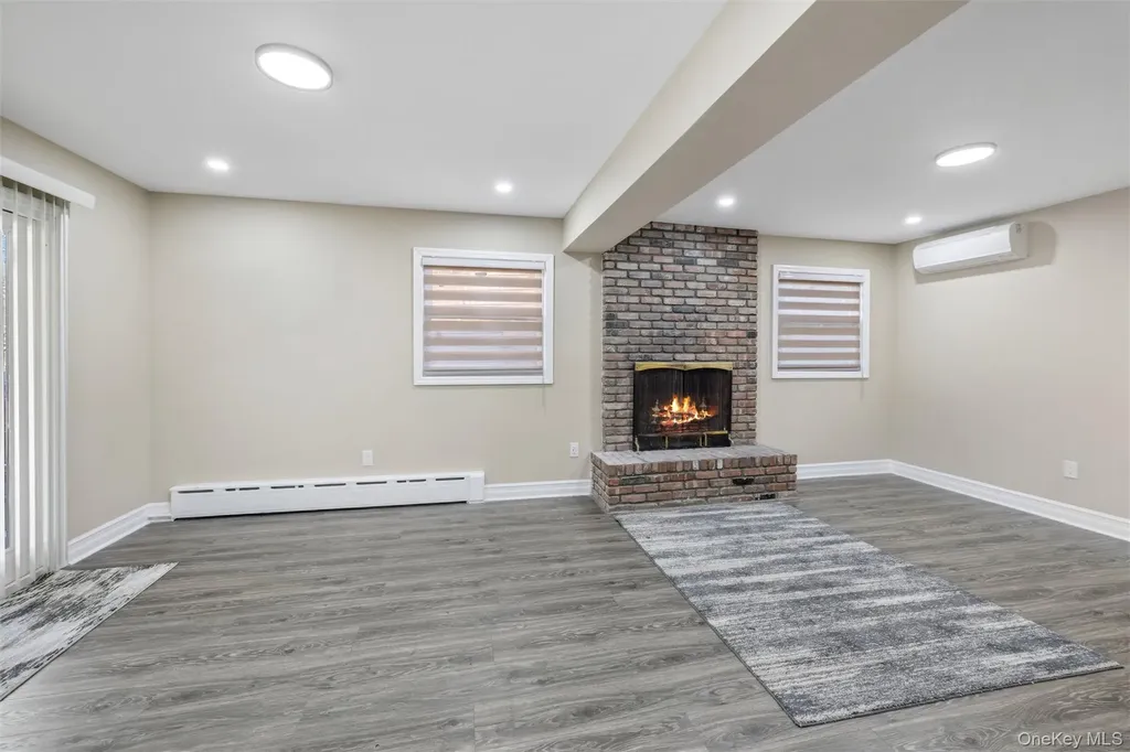 1061 Fordham Lane Woodmere NY 11598