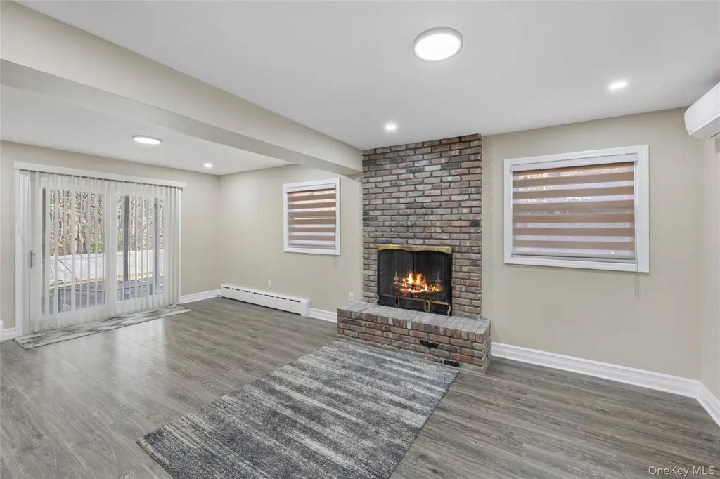 1061 Fordham Lane Woodmere NY 11598