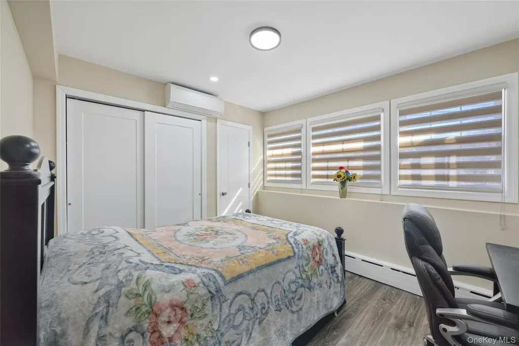 1061 Fordham Lane Woodmere NY 11598