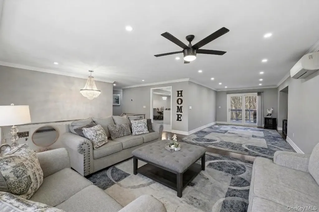 1061 Fordham Lane Woodmere NY 11598
