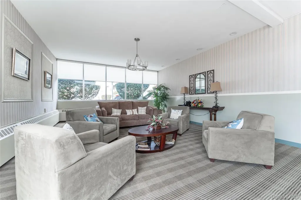 60 Hempstead Avenue Lynbrook NY 11563